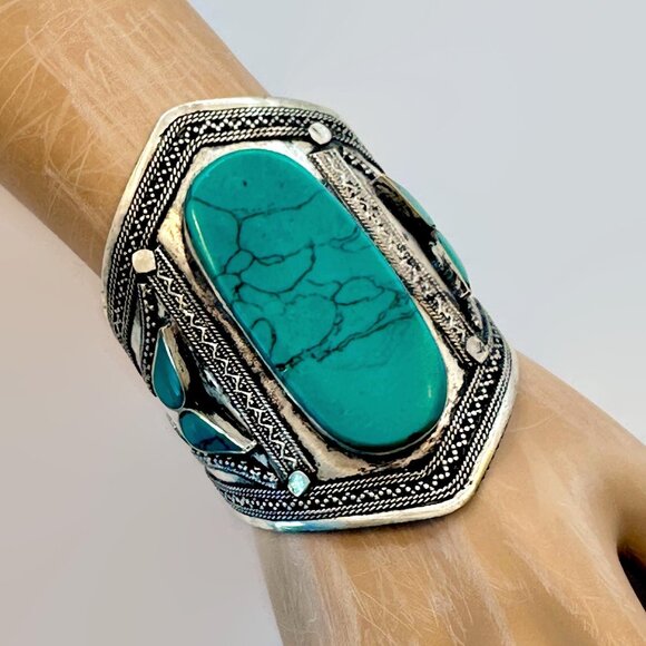 Vintage Bracelet Afghan Middle Eastern Silver Cuff Green Jasper Big Wide Ethnic - Picture 1 of 5